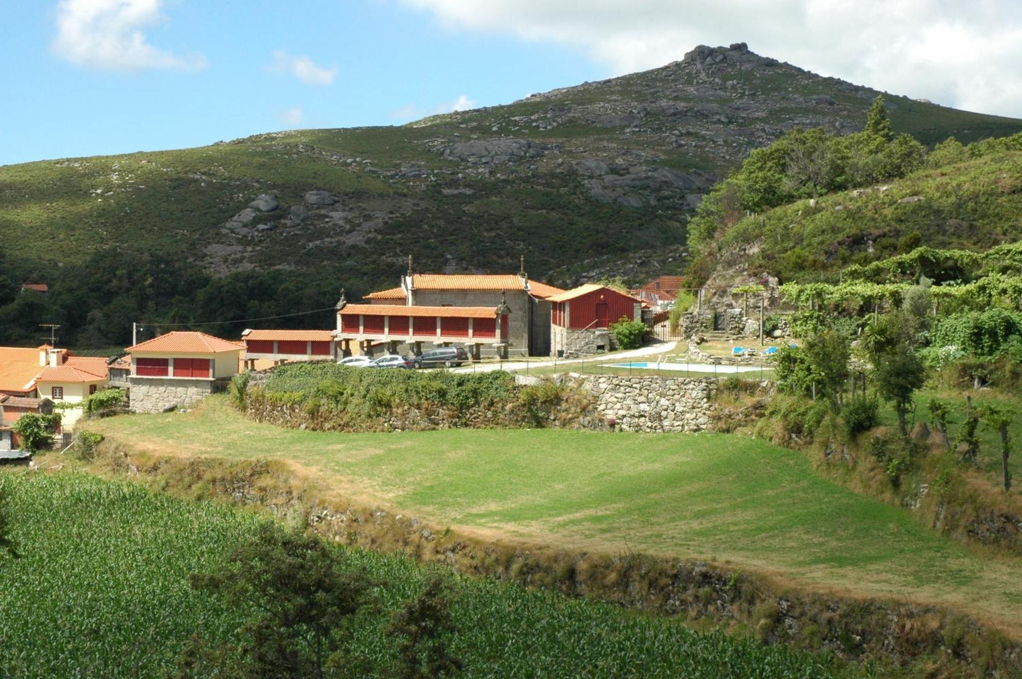 Casa De Campo Monte Abades Vendégház Terras de Bouro Kültér fotó